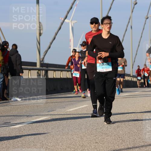 03.10.2025 - Köhlbrandbrückenlauf Strokosch-Dieckow http://msf.ph/oto/9111760 03.10.2025 09:44:40 Position 2 08, 3411 meine-sportfotos.de