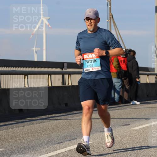 03.10.2025 - Köhlbrandbrückenlauf Strokosch-Dieckow http://msf.ph/oto/9111871 03.10.2025 09:44:52 Position 2 2733, 18 meine-sportfotos.de