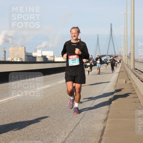 03.10.2025 - Köhlbrandbrückenlauf Lena Gebhardt http://msf.ph/oto/9111884 03.10.2025 09:42:08 Position 2 3544 meine-sportfotos.de