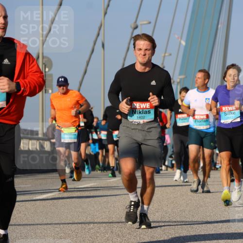 03.10.2025 - Köhlbrandbrückenlauf Strokosch-Dieckow http://msf.ph/oto/9111909 03.10.2025 09:44:59 Position 2 1962, 1402, 2677, 3071 meine-sportfotos.de