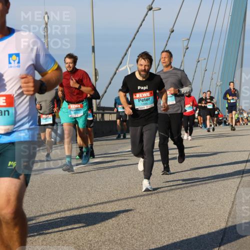 03.10.2025 - Köhlbrandbrückenlauf Strokosch-Dieckow http://msf.ph/oto/9111974 03.10.2025 09:45:07 Position 2 3361, 3071, 1336 meine-sportfotos.de