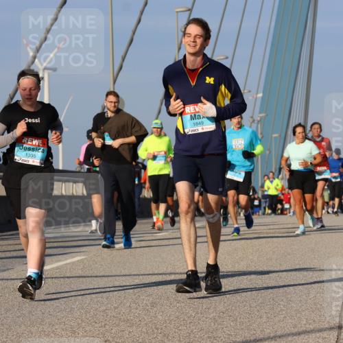 03.10.2025 - Köhlbrandbrückenlauf Strokosch-Dieckow http://msf.ph/oto/9112073 03.10.2025 09:45:14 Position 2 1335, 1849 meine-sportfotos.de
