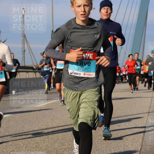 03.10.2025 - Köhlbrandbrückenlauf Strokosch-Dieckow http://msf.ph/oto/9112327 03.10.2025 09:45:37 Position 2 1203, 3707 meine-sportfotos.de