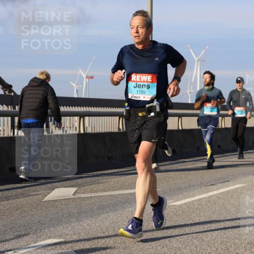 03.10.2025 - Köhlbrandbrückenlauf Strokosch-Dieckow http://msf.ph/oto/9112342 03.10.2025 09:45:40 Position 2 1739 meine-sportfotos.de