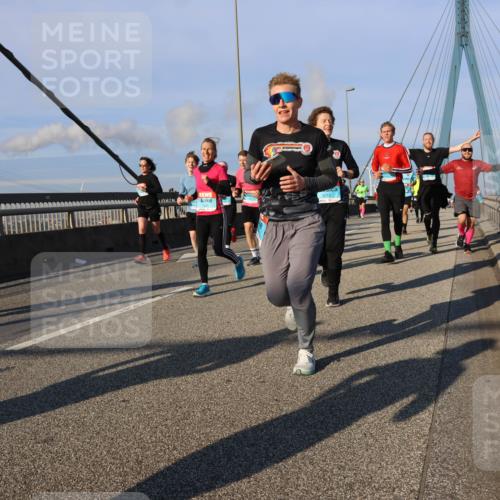 03.10.2025 - Köhlbrandbrückenlauf Strokosch-Dieckow http://msf.ph/oto/9112492 03.10.2025 09:45:54 Position 2 3010 meine-sportfotos.de