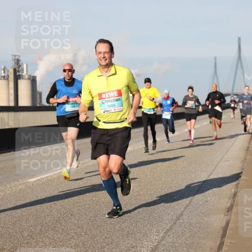 03.10.2025 - Köhlbrandbrückenlauf Lena Gebhardt http://msf.ph/oto/9112618 03.10.2025 09:42:30 Position 2 1083 meine-sportfotos.de