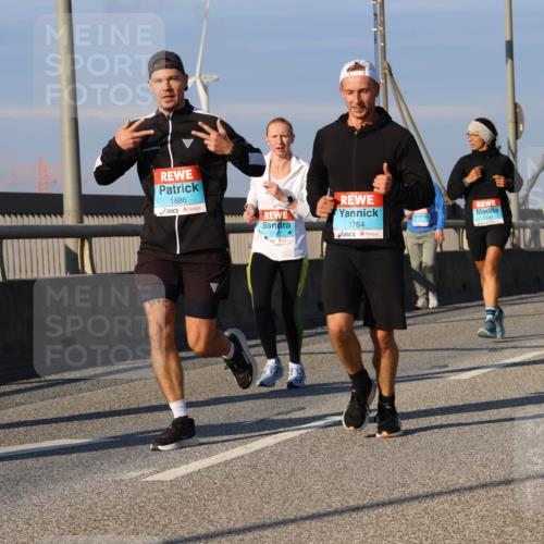 03.10.2025 - Köhlbrandbrückenlauf Strokosch-Dieckow http://msf.ph/oto/9112632 03.10.2025 09:46:05 Position 2 1886, 1764 meine-sportfotos.de