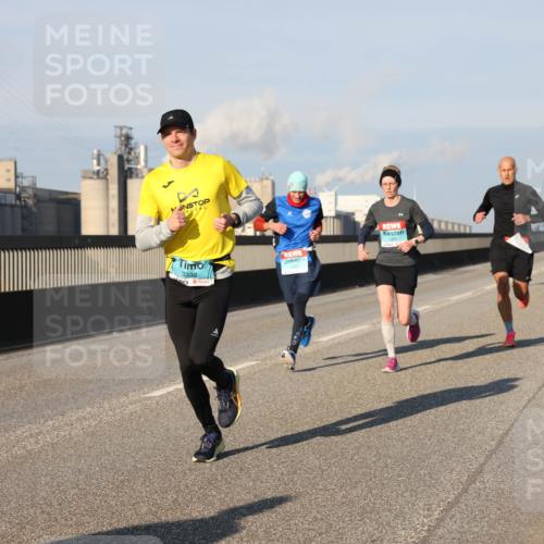 03.10.2025 - Köhlbrandbrückenlauf Lena Gebhardt http://msf.ph/oto/9112751 03.10.2025 09:42:32 Position 2 3332, 1258 meine-sportfotos.de