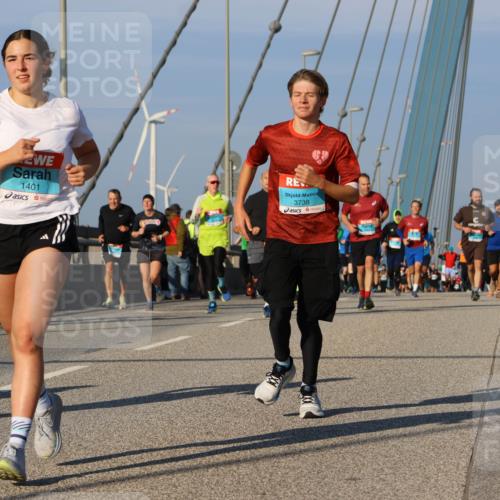 03.10.2025 - Köhlbrandbrückenlauf Strokosch-Dieckow http://msf.ph/oto/9112830 03.10.2025 09:46:30 Position 2 1401, 3738 meine-sportfotos.de