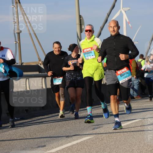 03.10.2025 - Köhlbrandbrückenlauf Strokosch-Dieckow http://msf.ph/oto/9112849 03.10.2025 09:46:33 Position 2 1372, 1149, 2679, 3369 meine-sportfotos.de