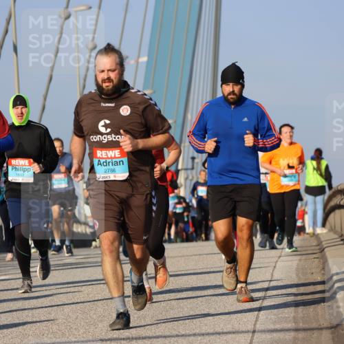 03.10.2025 - Köhlbrandbrückenlauf Strokosch-Dieckow http://msf.ph/oto/9112895 03.10.2025 09:46:38 Position 2 1901, 2786, 1833 meine-sportfotos.de