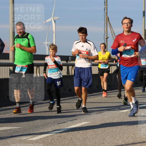 03.10.2025 - Köhlbrandbrückenlauf Strokosch-Dieckow http://msf.ph/oto/9112914 03.10.2025 09:46:41 Position 2 2074, 10, 1901 meine-sportfotos.de