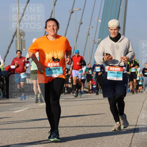 03.10.2025 - Köhlbrandbrückenlauf Strokosch-Dieckow http://msf.ph/oto/9112980 03.10.2025 09:46:47 Position 2 3123, 1350, 1544 meine-sportfotos.de