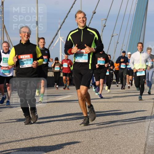 03.10.2025 - Köhlbrandbrückenlauf Strokosch-Dieckow http://msf.ph/oto/9113074 03.10.2025 09:47:02 Position 2 1558, 464, 1522, 1201 meine-sportfotos.de