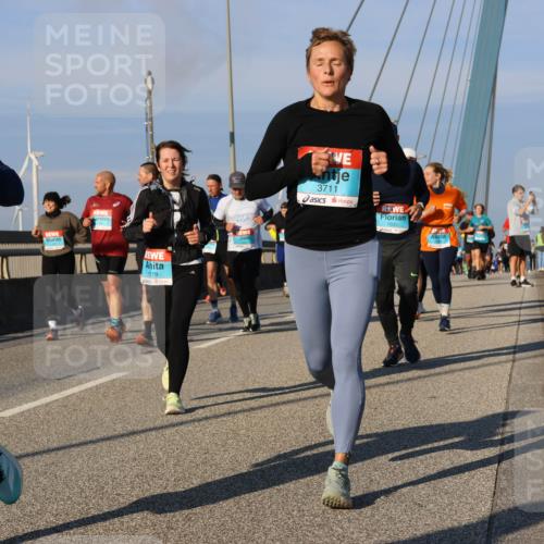 03.10.2025 - Köhlbrandbrückenlauf Strokosch-Dieckow http://msf.ph/oto/9113151 03.10.2025 09:47:09 Position 2 1805, 1679, 3711, 1605 meine-sportfotos.de
