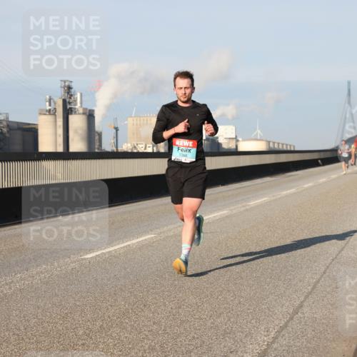 03.10.2025 - Köhlbrandbrückenlauf Lena Gebhardt http://msf.ph/oto/9113284 03.10.2025 09:42:43 Position 2 1068 meine-sportfotos.de