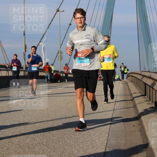 03.10.2025 - Köhlbrandbrückenlauf Strokosch-Dieckow http://msf.ph/oto/9113296 03.10.2025 09:47:22 Position 2 2040, 1701 meine-sportfotos.de
