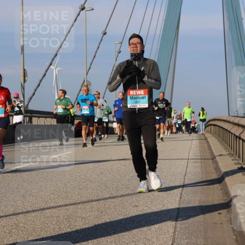 03.10.2025 - Köhlbrandbrückenlauf Strokosch-Dieckow http://msf.ph/oto/9113434 03.10.2025 09:47:43 Position 2 3793, 1871 meine-sportfotos.de