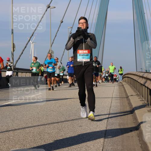 03.10.2025 - Köhlbrandbrückenlauf Strokosch-Dieckow http://msf.ph/oto/9113444 03.10.2025 09:47:43 Position 2 1871 meine-sportfotos.de