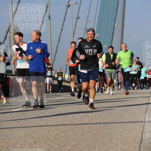 03.10.2025 - Köhlbrandbrückenlauf Strokosch-Dieckow http://msf.ph/oto/9113478 03.10.2025 09:47:45 Position 2 1642, 1151 meine-sportfotos.de