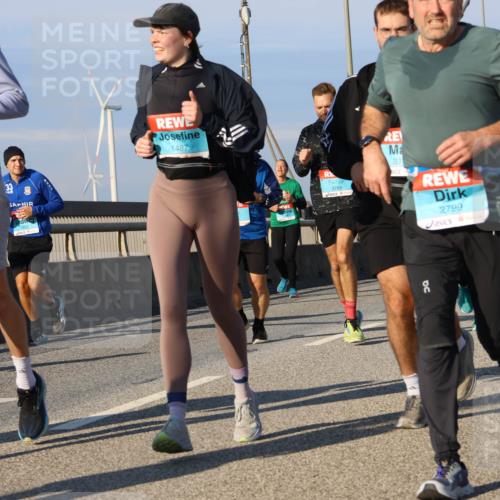 03.10.2025 - Köhlbrandbrückenlauf Strokosch-Dieckow http://msf.ph/oto/9113668 03.10.2025 09:48:08 Position 2 3781, 1487, 3768, 33, 2799 meine-sportfotos.de