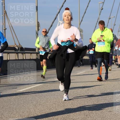 03.10.2025 - Köhlbrandbrückenlauf Strokosch-Dieckow http://msf.ph/oto/9113812 03.10.2025 09:48:19 Position 2 41, 1220, 3461 meine-sportfotos.de