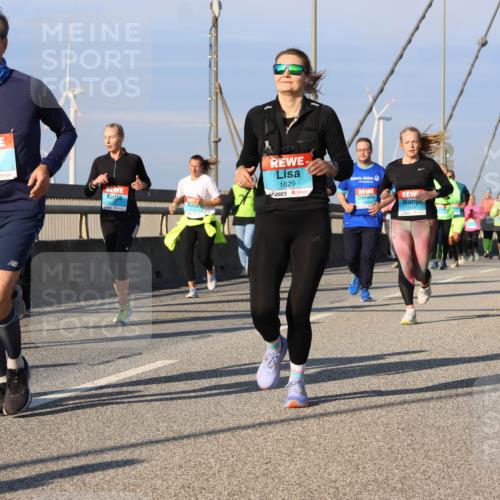 03.10.2025 - Köhlbrandbrückenlauf Strokosch-Dieckow http://msf.ph/oto/9113894 03.10.2025 09:48:33 Position 2 1514, 1439, 1829 meine-sportfotos.de