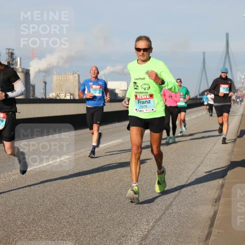 03.10.2025 - Köhlbrandbrückenlauf Lena Gebhardt http://msf.ph/oto/9113898 03.10.2025 09:42:56 Position 2 3335, 1079 meine-sportfotos.de