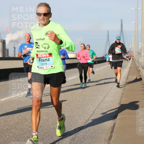 03.10.2025 - Köhlbrandbrückenlauf Lena Gebhardt http://msf.ph/oto/9113928 03.10.2025 09:42:57 Position 2 1079 meine-sportfotos.de