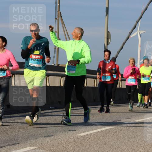 03.10.2025 - Köhlbrandbrückenlauf Strokosch-Dieckow http://msf.ph/oto/9113947 03.10.2025 09:48:39 Position 2 3549, 2025, 3550, 1843, 2883 meine-sportfotos.de