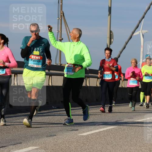 03.10.2025 - Köhlbrandbrückenlauf Strokosch-Dieckow http://msf.ph/oto/9113953 03.10.2025 09:48:39 Position 2 3549, 2025, 3550, 1843, 3596, 3735, 2883 meine-sportfotos.de