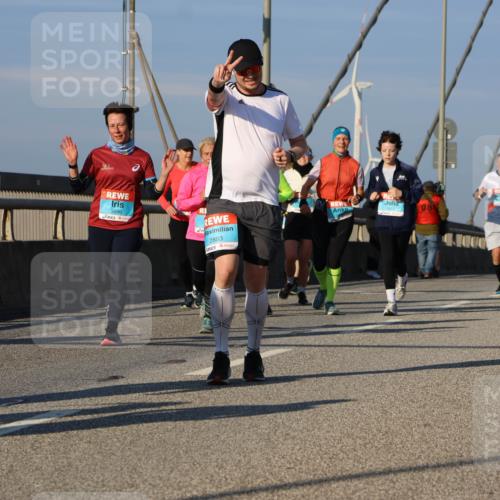 03.10.2025 - Köhlbrandbrückenlauf Strokosch-Dieckow http://msf.ph/oto/9113994 03.10.2025 09:48:42 Position 2 3596, 2883, 08 meine-sportfotos.de