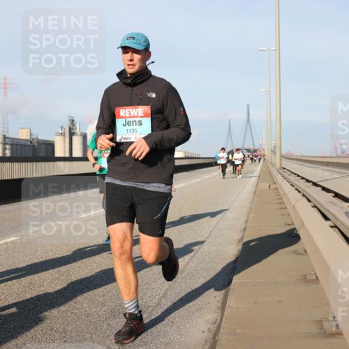 03.10.2025 - Köhlbrandbrückenlauf Lena Gebhardt http://msf.ph/oto/9114117 03.10.2025 09:43:00 Position 2 1135 meine-sportfotos.de
