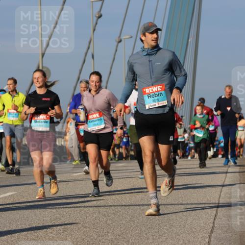 03.10.2025 - Köhlbrandbrückenlauf Strokosch-Dieckow http://msf.ph/oto/9114129 03.10.2025 09:48:56 Position 2 1169, 2054, 3375 meine-sportfotos.de