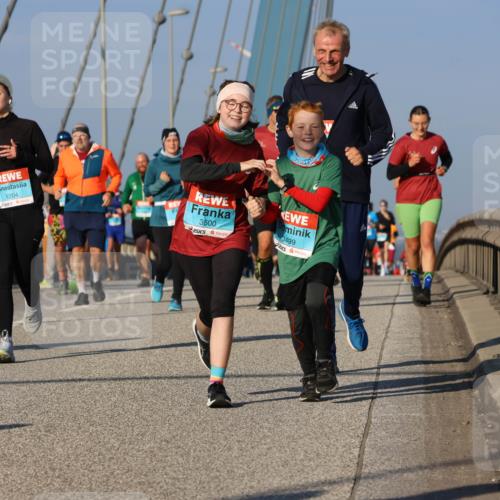 03.10.2025 - Köhlbrandbrückenlauf Strokosch-Dieckow http://msf.ph/oto/9114266 03.10.2025 09:49:03 Position 2 08, 1204, 3500, 3499 meine-sportfotos.de