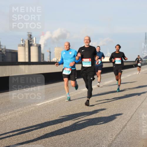 03.10.2025 - Köhlbrandbrückenlauf Lena Gebhardt http://msf.ph/oto/9114330 03.10.2025 09:43:08 Position 2  meine-sportfotos.de