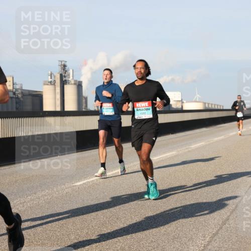 03.10.2025 - Köhlbrandbrückenlauf Lena Gebhardt http://msf.ph/oto/9114443 03.10.2025 09:43:10 Position 2 3211, 1550 meine-sportfotos.de