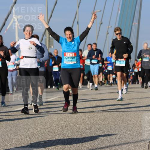 03.10.2025 - Köhlbrandbrückenlauf Strokosch-Dieckow http://msf.ph/oto/9114517 03.10.2025 09:49:25 Position 2 3470, 3666 meine-sportfotos.de