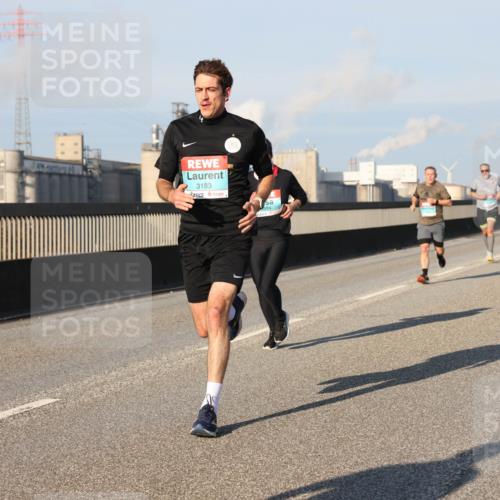 03.10.2025 - Köhlbrandbrückenlauf Lena Gebhardt http://msf.ph/oto/9114786 03.10.2025 09:43:20 Position 2 3183 meine-sportfotos.de