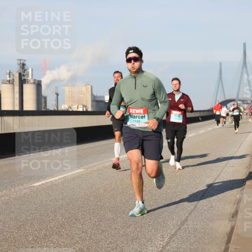 03.10.2025 - Köhlbrandbrückenlauf Lena Gebhardt http://msf.ph/oto/9115686 03.10.2025 09:43:43 Position 2 1143 meine-sportfotos.de