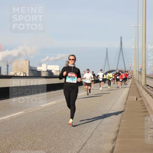 03.10.2025 - Köhlbrandbrückenlauf Lena Gebhardt http://msf.ph/oto/9115805 03.10.2025 09:43:51 Position 2 3174 meine-sportfotos.de