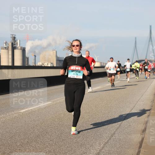 03.10.2025 - Köhlbrandbrückenlauf Lena Gebhardt http://msf.ph/oto/9115881 03.10.2025 09:43:51 Position 2 3174 meine-sportfotos.de