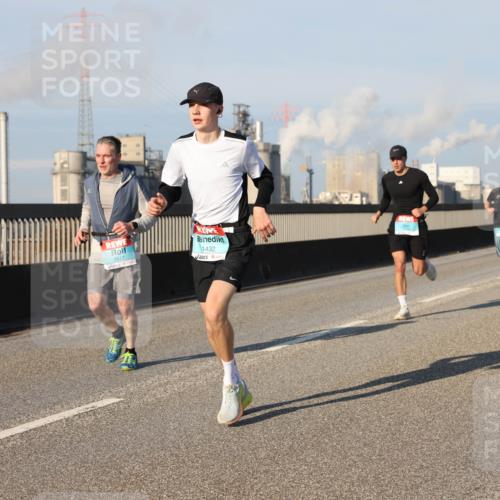 03.10.2025 - Köhlbrandbrückenlauf Lena Gebhardt http://msf.ph/oto/9116168 03.10.2025 09:43:58 Position 2 1617, 1432 meine-sportfotos.de