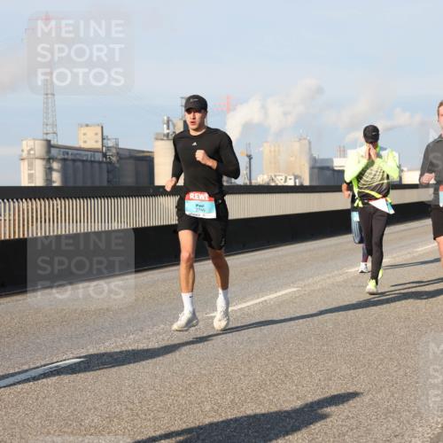 03.10.2025 - Köhlbrandbrückenlauf Lena Gebhardt http://msf.ph/oto/9116219 03.10.2025 09:44:00 Position 2 3749 meine-sportfotos.de