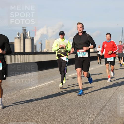 03.10.2025 - Köhlbrandbrückenlauf Lena Gebhardt http://msf.ph/oto/9116255 03.10.2025 09:44:00 Position 2 3749, 1067 meine-sportfotos.de