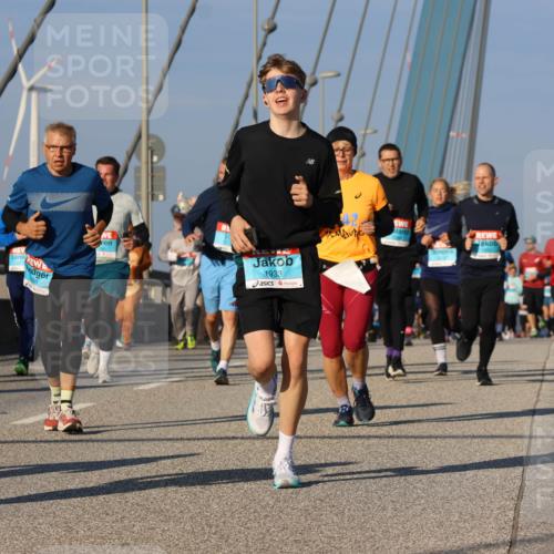 03.10.2025 - Köhlbrandbrückenlauf Strokosch-Dieckow http://msf.ph/oto/9116599 03.10.2025 09:49:28 Position 2 1933 meine-sportfotos.de