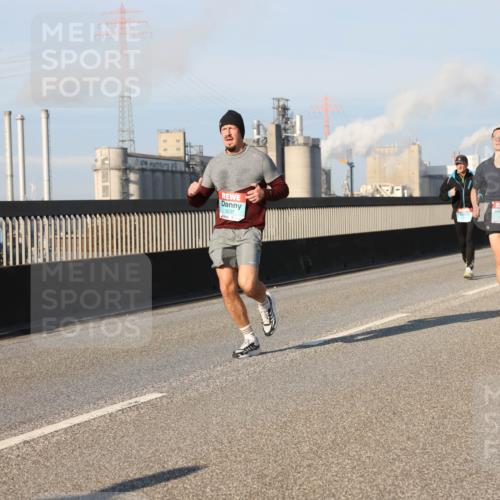 03.10.2025 - Köhlbrandbrückenlauf Lena Gebhardt http://msf.ph/oto/9116658 03.10.2025 09:44:10 Position 2 1237 meine-sportfotos.de