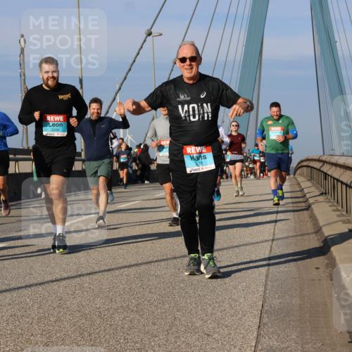 03.10.2025 - Köhlbrandbrückenlauf Strokosch-Dieckow http://msf.ph/oto/9116970 03.10.2025 09:50:12 Position 2 3206, 327 meine-sportfotos.de