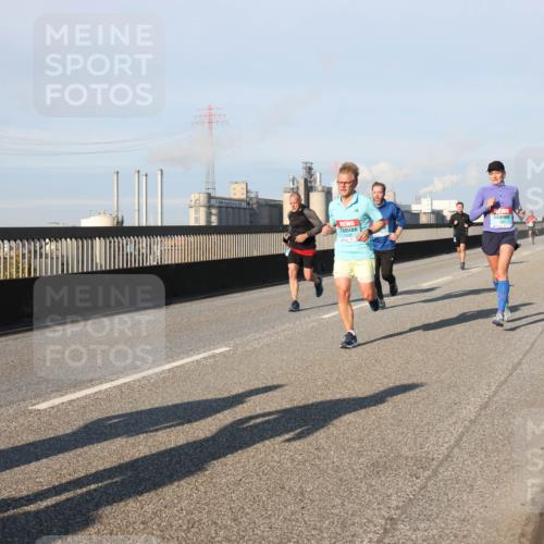 03.10.2025 - Köhlbrandbrückenlauf Lena Gebhardt http://msf.ph/oto/9116992 03.10.2025 09:44:16 Position 2 1639 meine-sportfotos.de