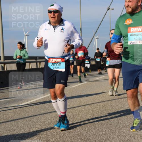 03.10.2025 - Köhlbrandbrückenlauf Strokosch-Dieckow http://msf.ph/oto/9117026 03.10.2025 09:50:17 Position 2 2929, 1213 meine-sportfotos.de